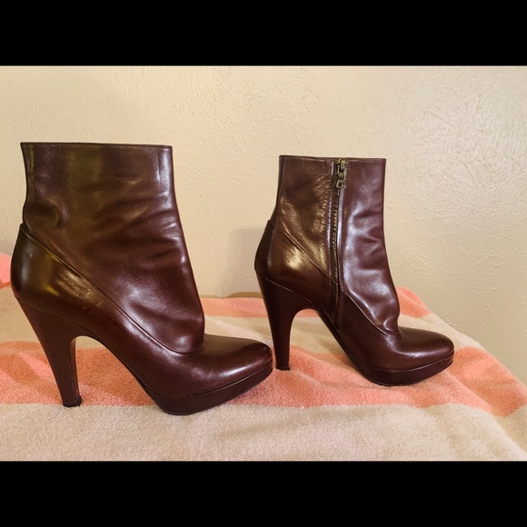 Prada booties - Picture 5 of 7